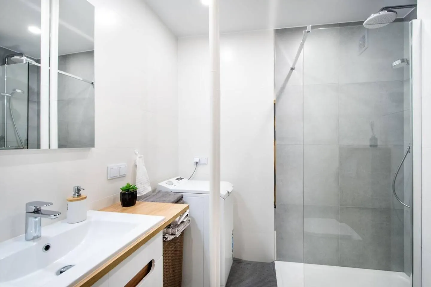 Blush Suites City Center Nowogrodzka Warsaw